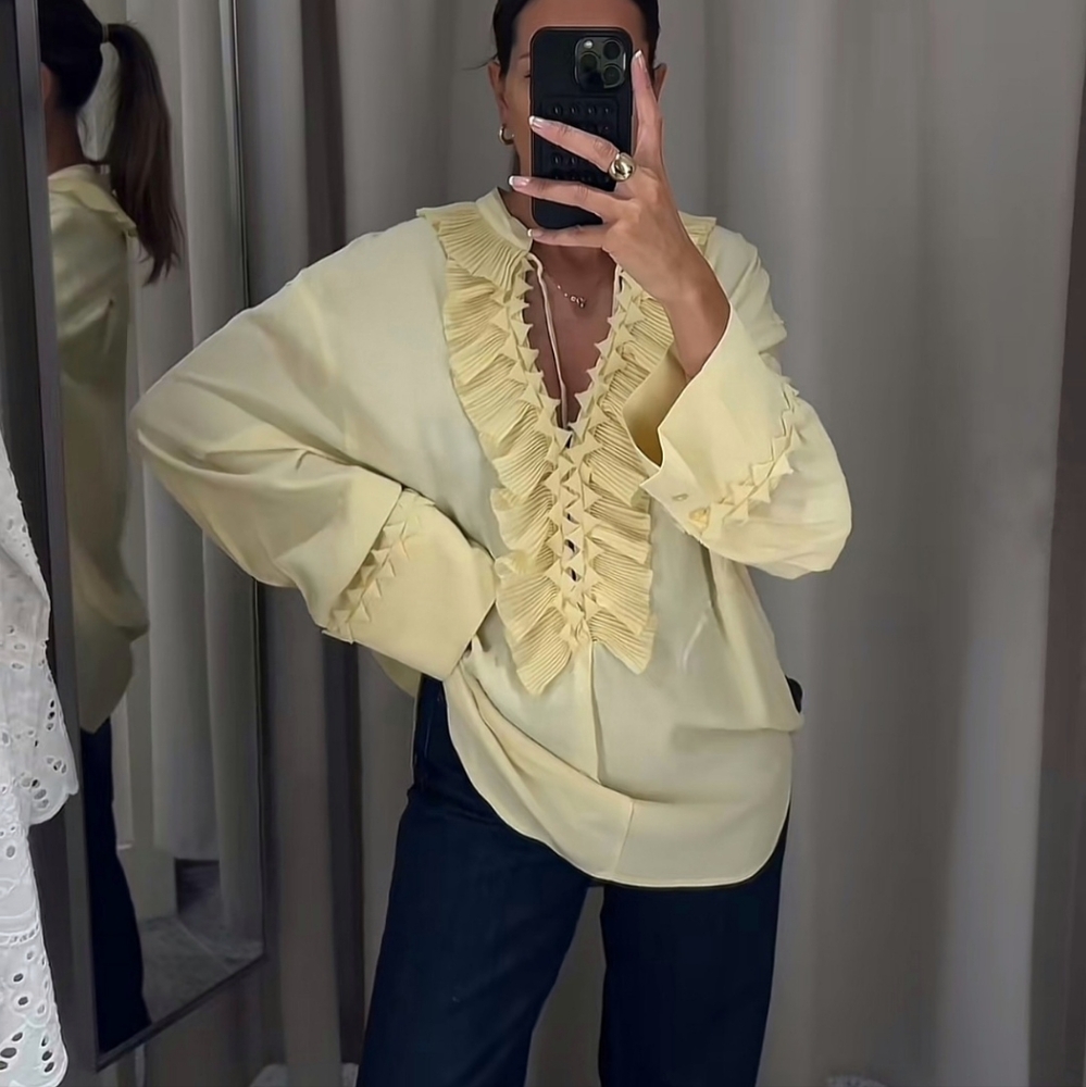 H&M Pale Yellow Ruffle V-Neck Blouse - Picture 2 of 11